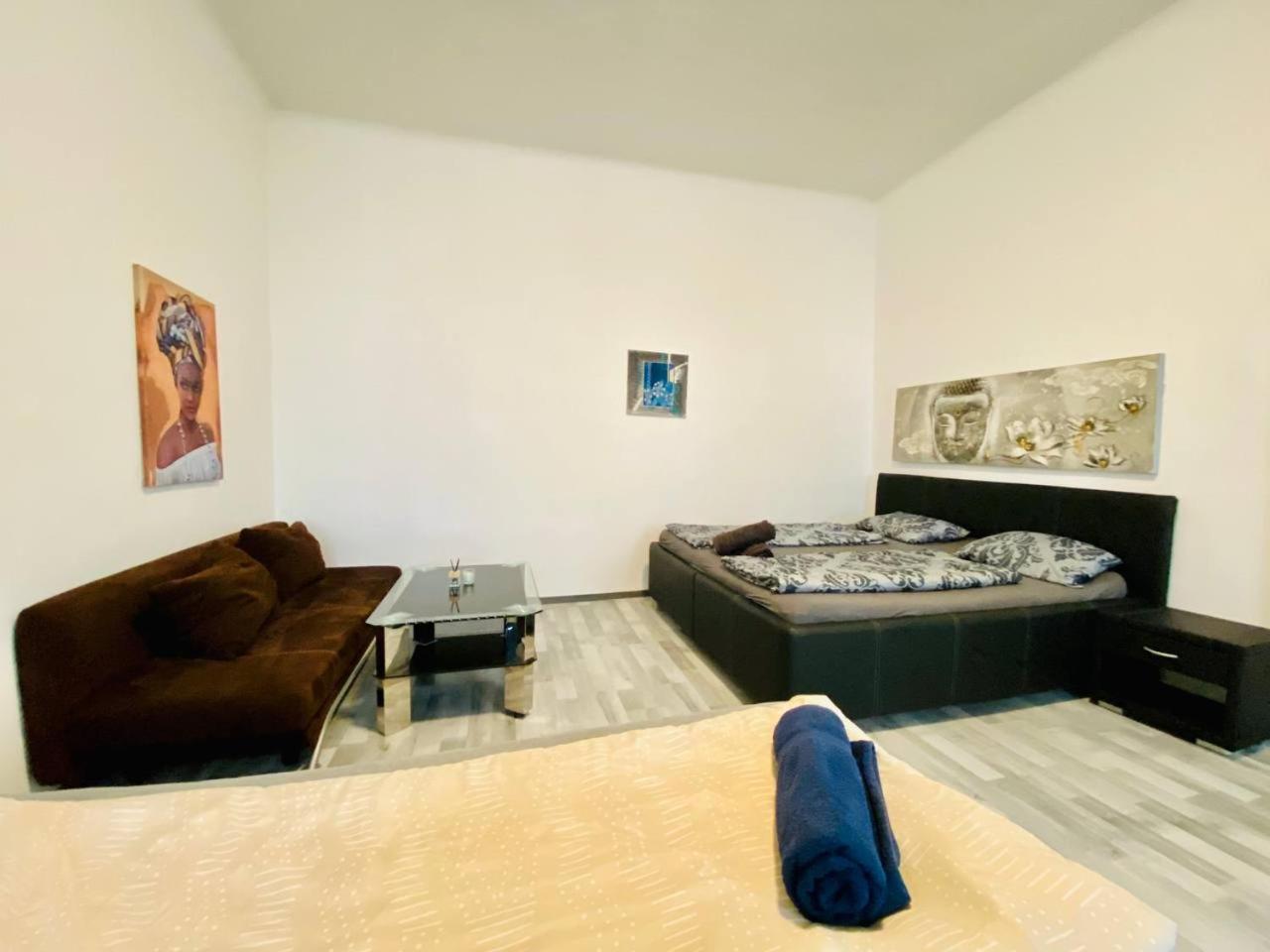 Apartment Economic 3p Lg *